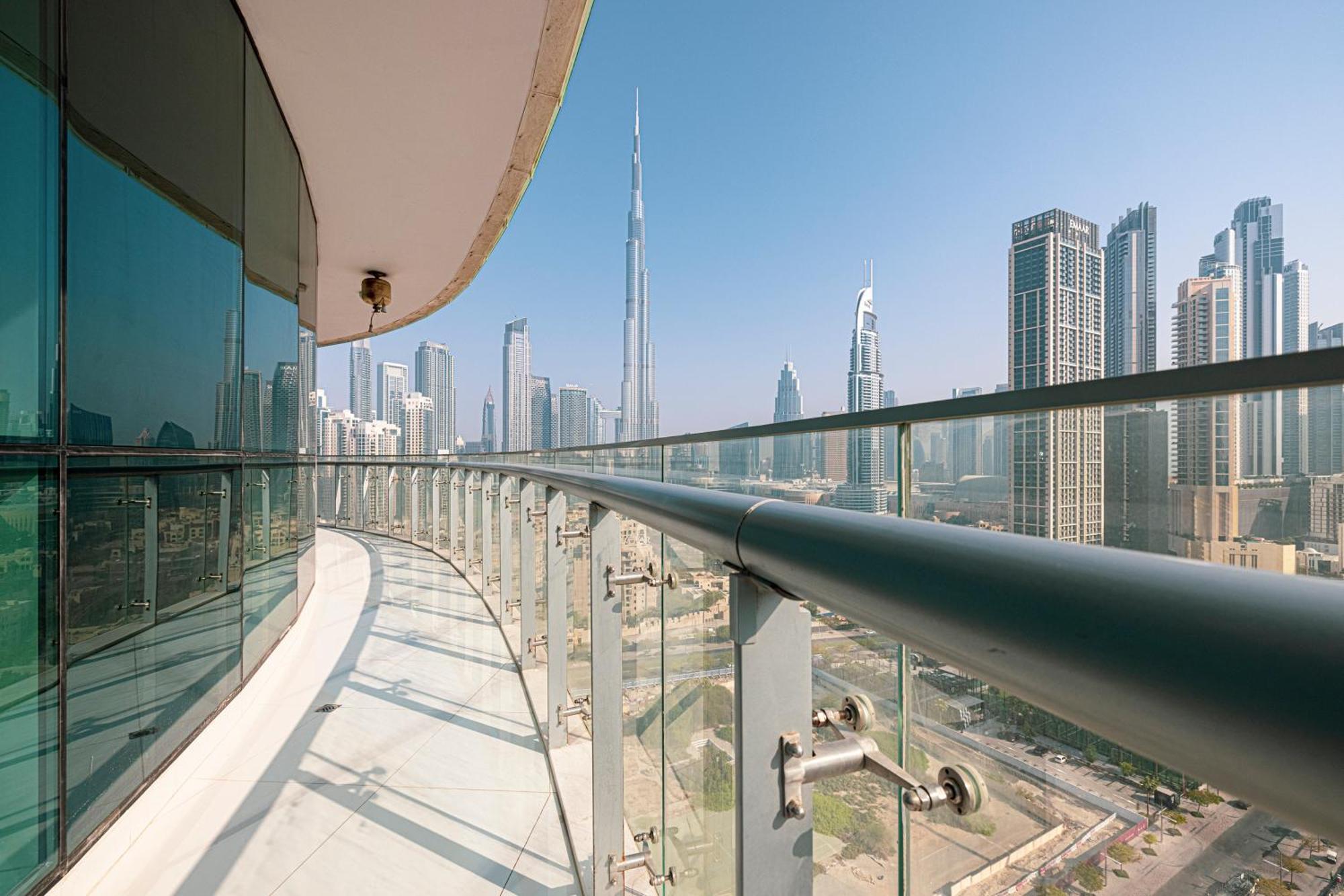 Magnificent - Damac Distinction Downtown Apartment Dubai Bagian luar foto