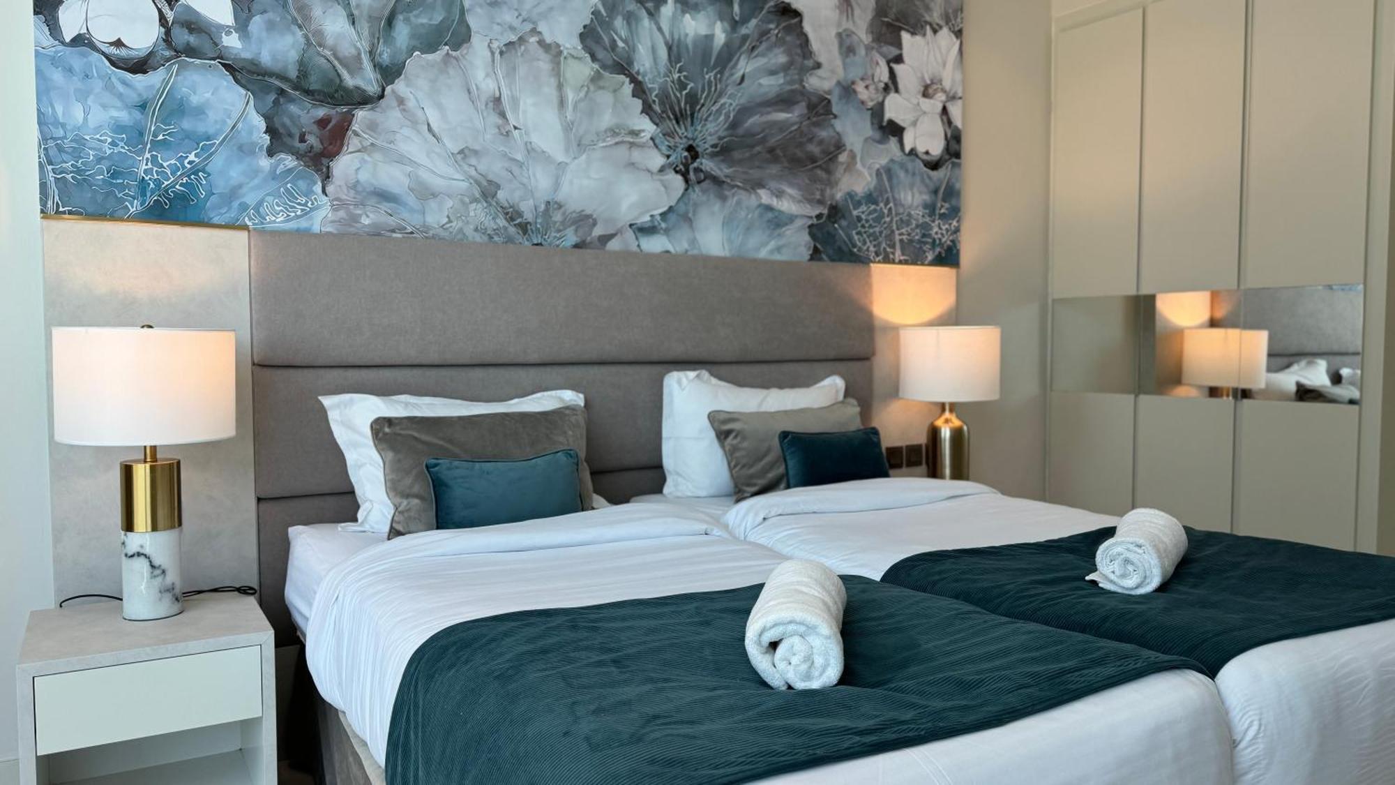 Magnificent - Damac Distinction Downtown Apartment Dubai Bagian luar foto