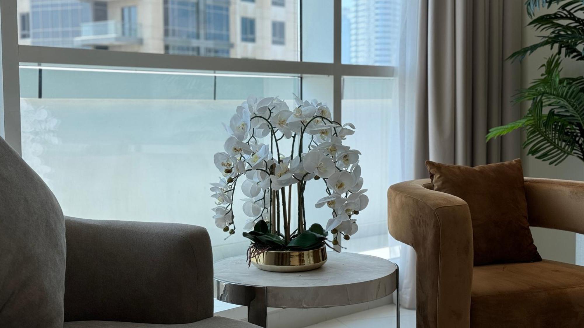 Magnificent - Damac Distinction Downtown Apartment Dubai Bagian luar foto