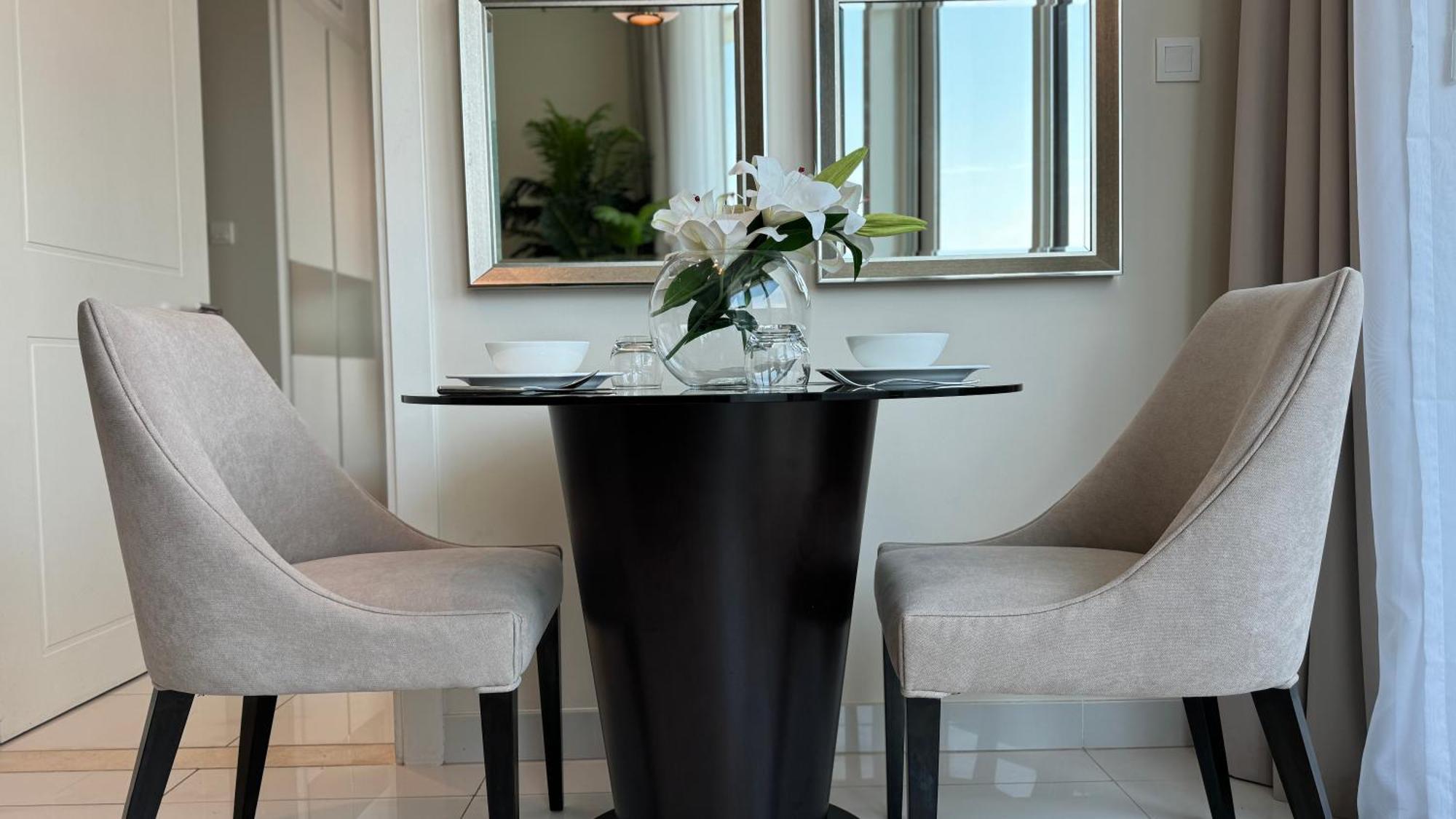Magnificent - Damac Distinction Downtown Apartment Dubai Bagian luar foto