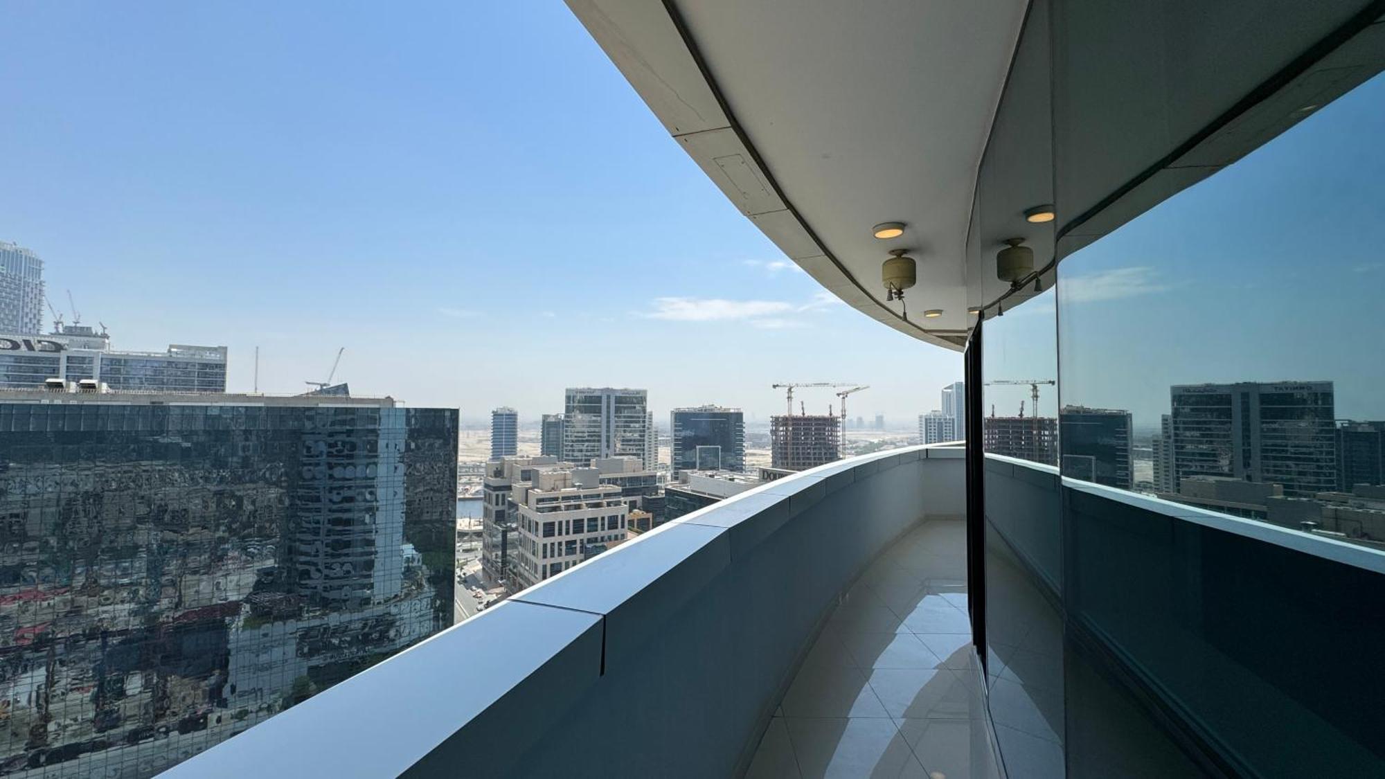 Magnificent - Damac Distinction Downtown Apartment Dubai Bagian luar foto