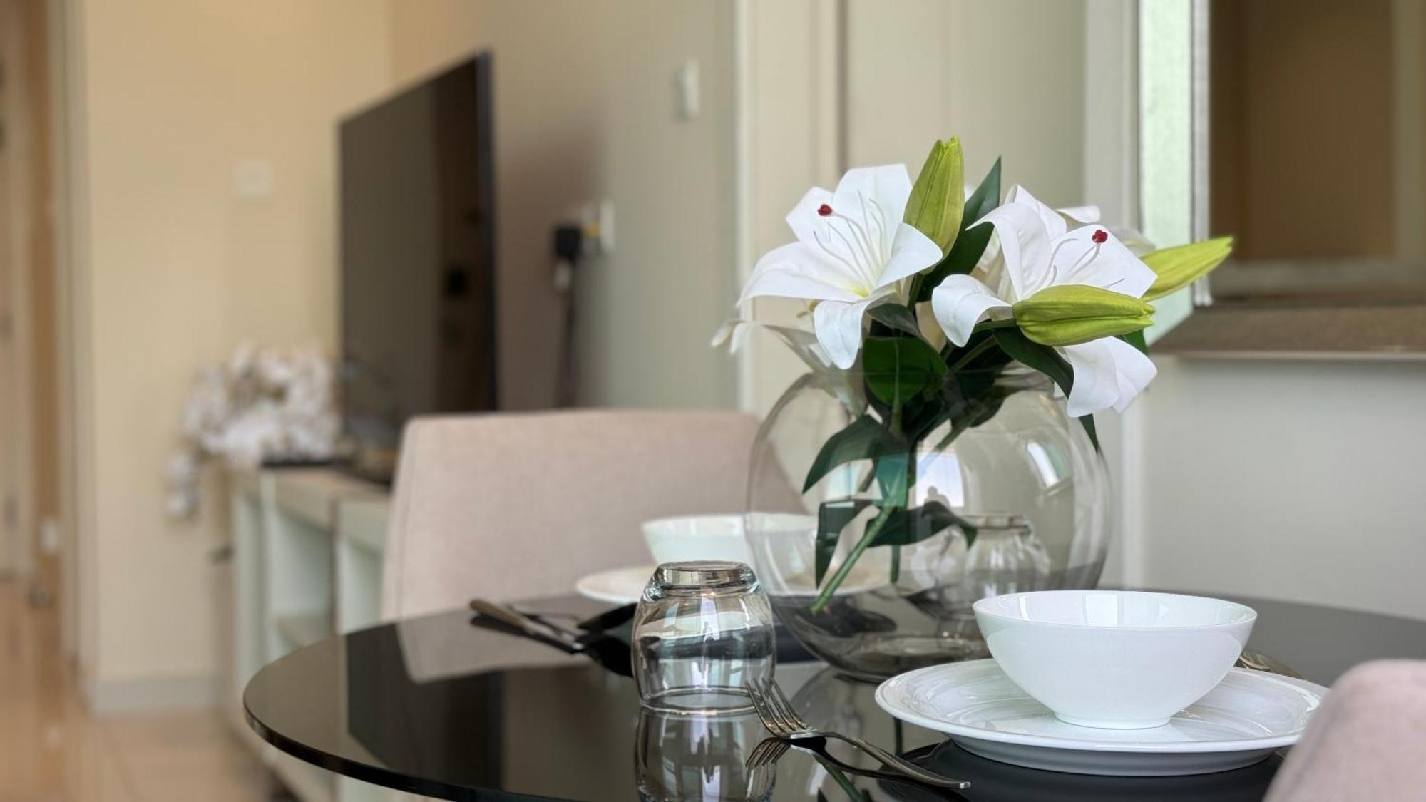 Magnificent - Damac Distinction Downtown Apartment Dubai Bagian luar foto