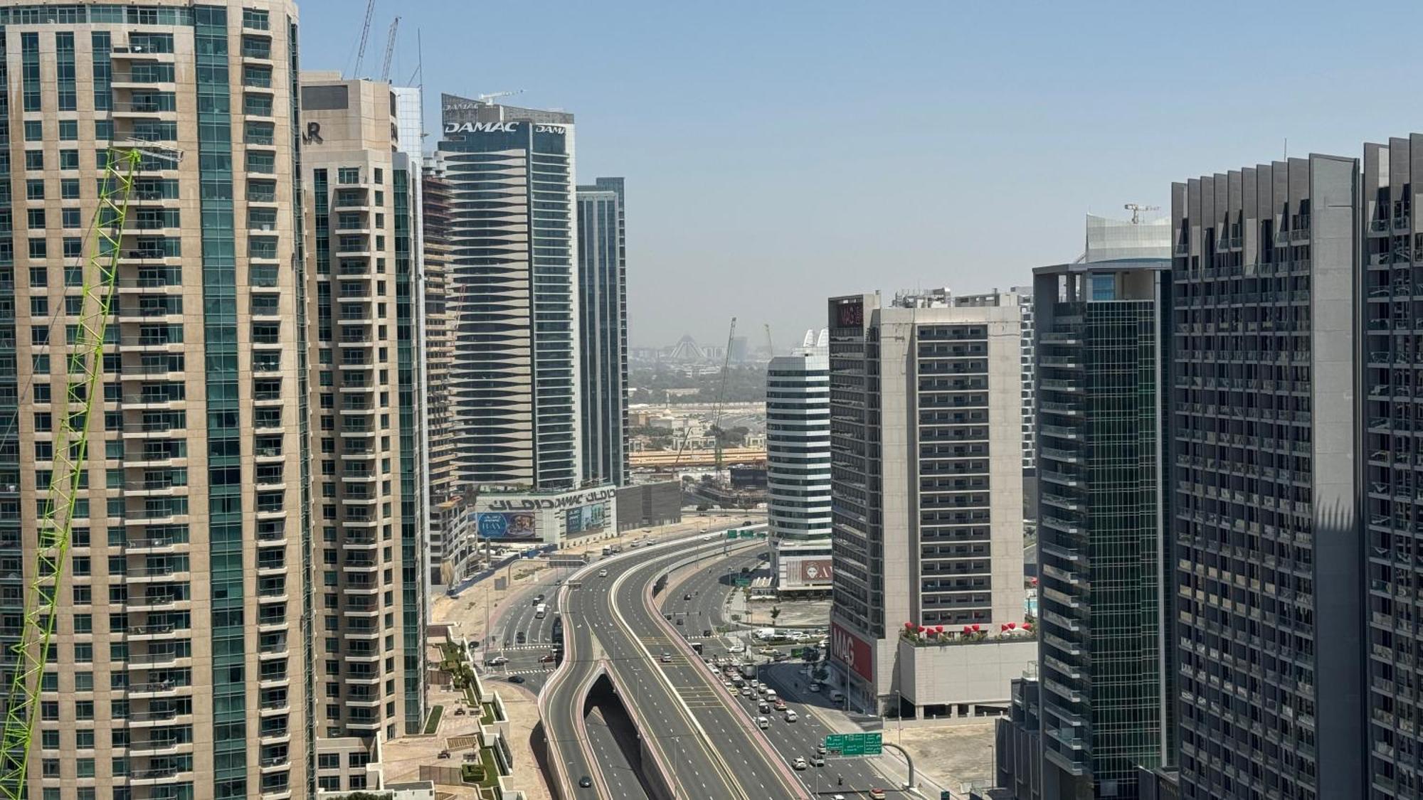 Magnificent - Damac Distinction Downtown Apartment Dubai Bagian luar foto