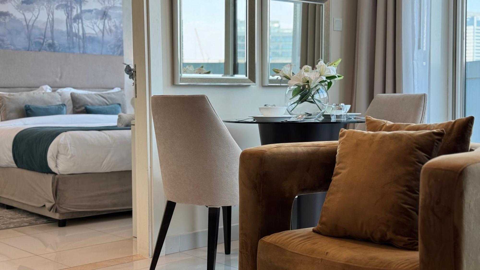 Magnificent - Damac Distinction Downtown Apartment Dubai Bagian luar foto